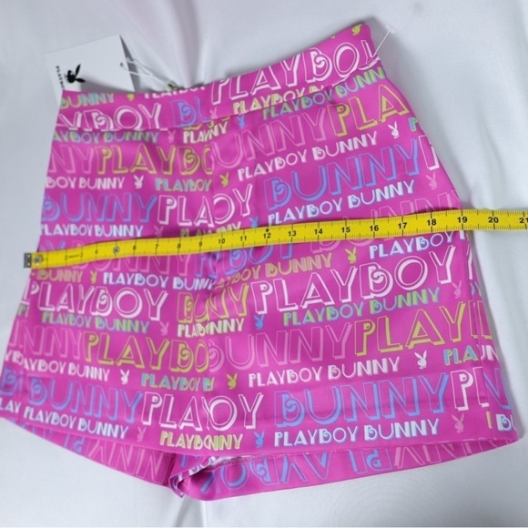 ๐
ฝ๐
ด๐ ๐ฅ๐๐ฅ๐ ๐๐๐๐๐๐๐ pink skort with Playboy bunny all-over print, M - Picture 14 of 17